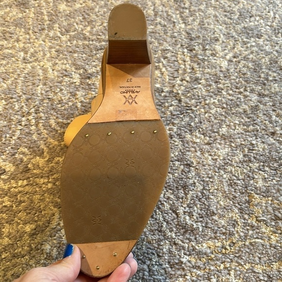 Avellino Paris buttery yellow short heeled boots in 37 nwot - Picture 12 of 14